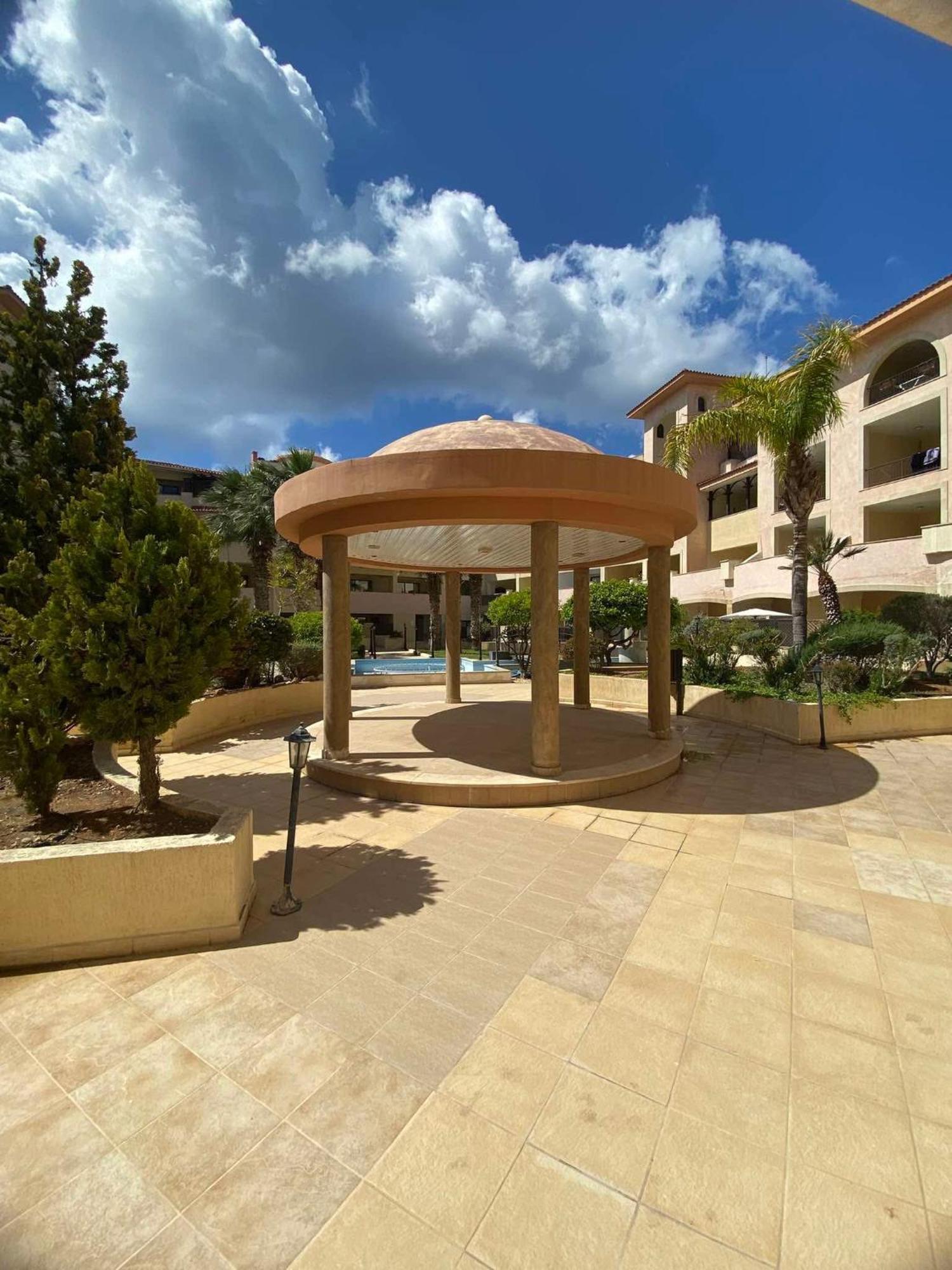 Sea View Apartman No Pool Paphos Eksteriør bilde